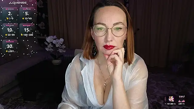 Snapshot of LybovNTV chatting on February 27, 4:32 pm LybovNTV online show from February 27, 4:32 pm