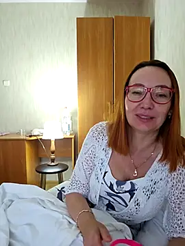 Snapshot of LybovNTV chatting on September 23, 3:20 am LybovNTV online show from September 23, 3:20 am