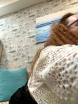 Snapshot of LybovNTV chatting on November 18, 10:03 pm LybovNTV online show from November 18, 10:03 pm