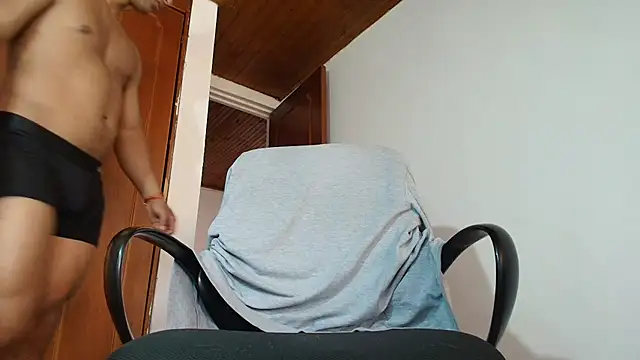 sam her online show from March 24, 8:14 pm