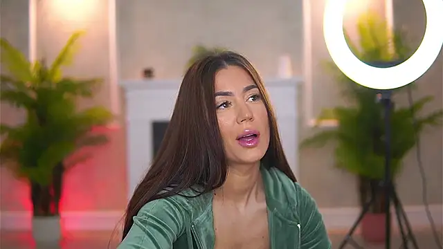 Abbela White online show from February 3, 6:11 am