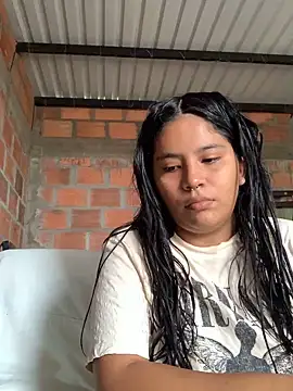 Snapshot of moncerrat_luna chatting on December 12, 7:15 pm moncerrat luna online show from December 12, 7:15 pm