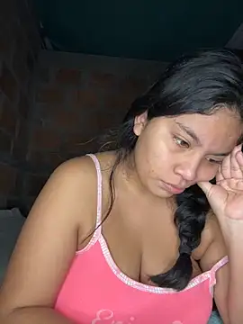 Snapshot of moncerrat_luna chatting on January 24, 11:26 am moncerrat luna online show from January 24, 11:26 am