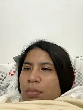 Snapshot of moncerrat_luna chatting on February 24, 12:20 am moncerrat luna online show from February 24, 12:20 am