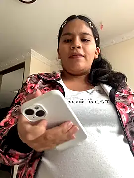 Snapshot of moncerrat_luna chatting on October 8, 9:12 pm moncerrat luna online show from October 8, 9:12 pm