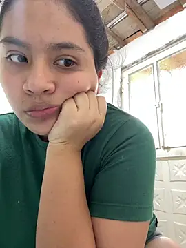 Snapshot of moncerrat_luna chatting on May 1, 9:19 pm moncerrat luna online show from May 1, 9:19 pm