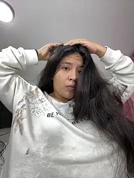 Snapshot of moncerrat_luna chatting on June 16, 11:18 pm moncerrat luna online show from June 16, 11:18 pm