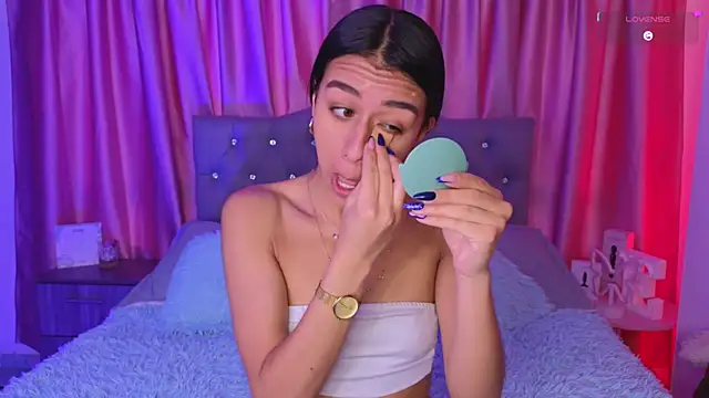 Emiily Scott1 online show from January 8, 3:58 pm