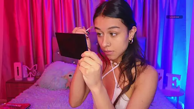 Emiily Scott1 online show from April 8, 11:48 pm