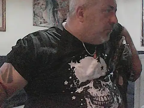 Snapshot of Paolino_8316 chatting on May 6, 6:02 pm Paolino 8316 online show from May 6, 6:02 pm