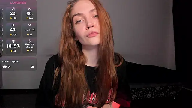 Snapshot of KitsuneRem chatting on September 16, 8:10 pm KitsuneRem online show from September 16, 8:10 pm