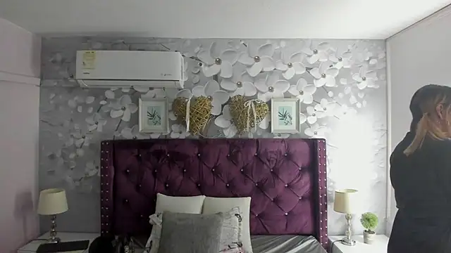 Snapshot of dalila_salazar chatting on June 26, 1:21 am dalila salazar online show from June 26, 1:21 am