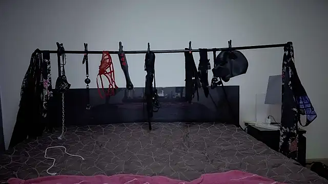 claudiacvc95 online show from March 21, 5:23 am