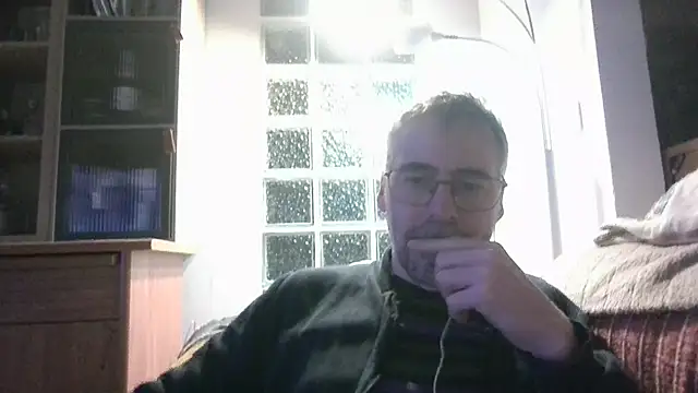 Snapshot of ptitcanard60600 chatting on April 11, 9:19 pm ptitcanard60600 online show from April 11, 9:19 pm