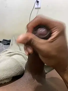 Snapshot of Ricardo063 chatting on November 25, 10:15 am Ricardo063 online show from November 25, 10:15 am