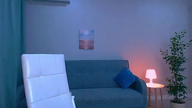 LesleySweet online show from April 21, 6:44 pm