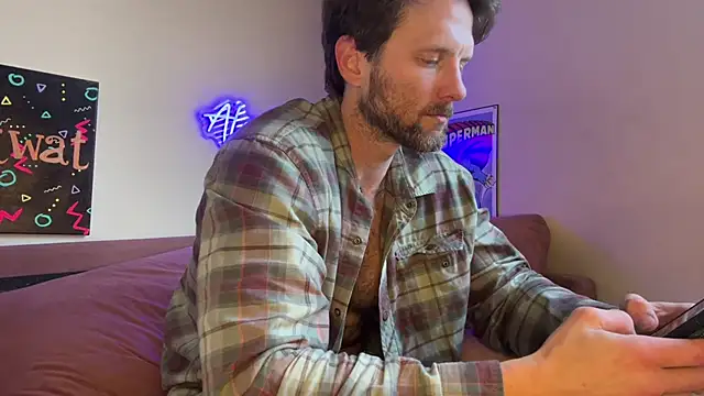 Snapshot of alexmannd chatting on March 14, 11:10 pm alexmannd online show from March 14, 11:10 pm