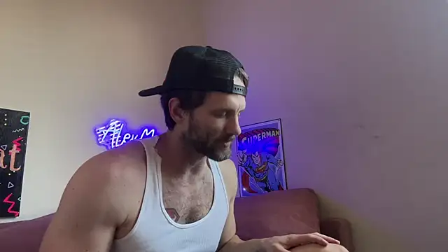 Snapshot of alexmannd chatting on April 10, 10:25 pm alexmannd online show from April 10, 10:25 pm