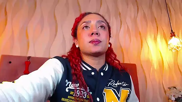 IsabelaLatina online show from February 5, 4:28 am