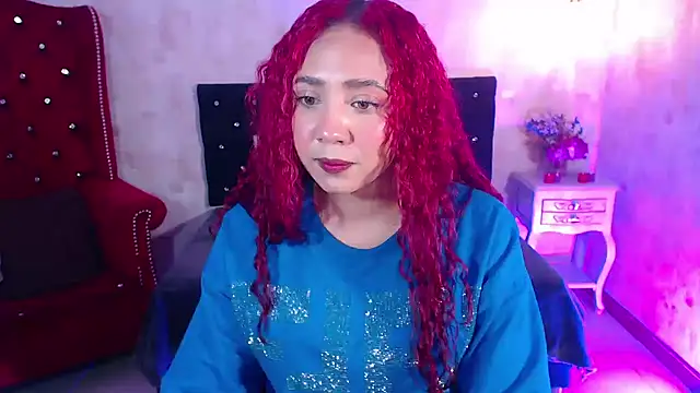 Snapshot of IsabelaLatina chatting on July 20, 2:26 am IsabelaLatina online show from July 20, 2:26 am