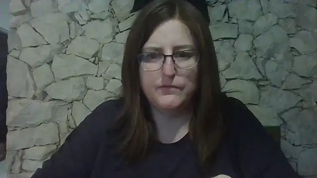 Madeline Beau online show from November 6, 5:36 pm