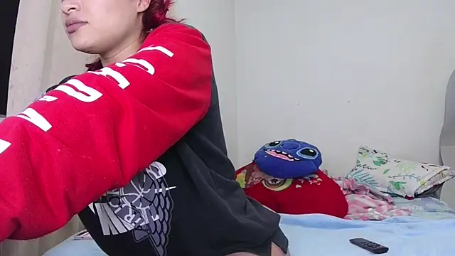 Snapshot of ari_sexy1 chatting on January 7, 3:42 am ari sexy1 online show from January 7, 3:42 am