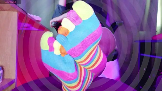 Snapshot of MistressMeg4n chatting on June 19, 7:17 pm MistressMeg4n online show from June 19, 7:17 pm