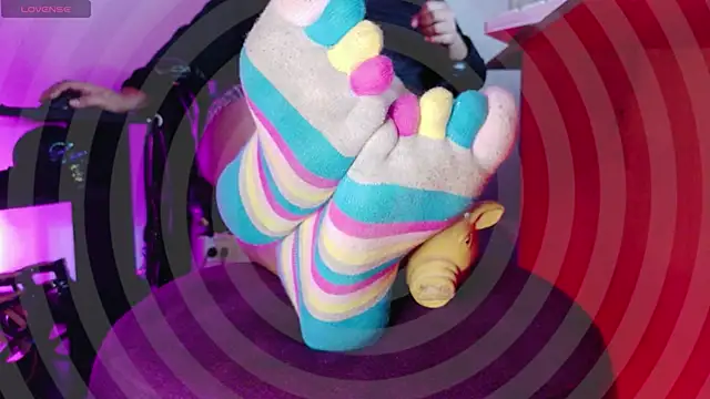 Snapshot of MistressMeg4n chatting on June 22, 11:57 pm MistressMeg4n online show from June 22, 11:57 pm