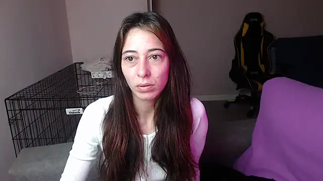 Snapshot of Sofiasweetsecret chatting on May 8, 3:56 am Sofiasweetsecret online show from May 8, 3:56 am