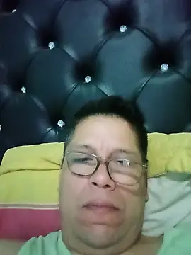Snapshot of Piero280 chatting on July 29, 8:18 pm Piero280 online show from July 29, 8:18 pm