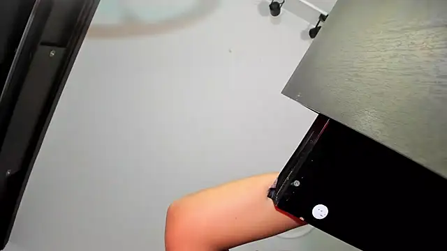 Apotheosis01 online show from February 5, 11:37 am