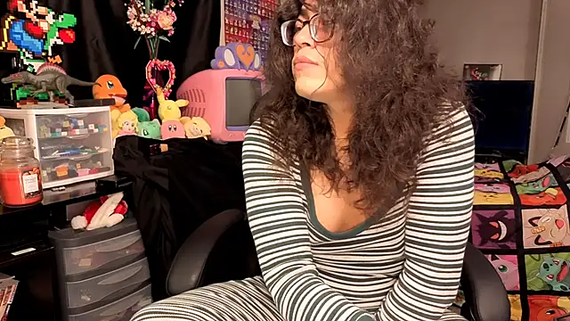 Snapshot of ShinyCherub chatting on October 12, 12:31 am ShinyCherub online show from October 12, 12:31 am