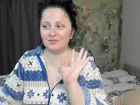 Snapshot of Lillian2 chatting on May 16, 5:26 am Lillian2 online show from May 16, 5:26 am