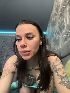 Queen of pain online show from April 11, 7:35 am