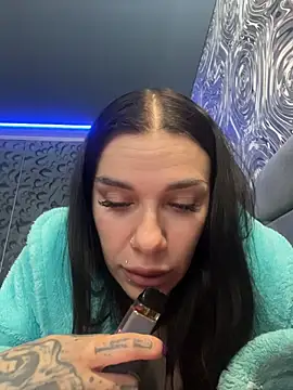 Queen of pain online show from May 17, 7:06 am