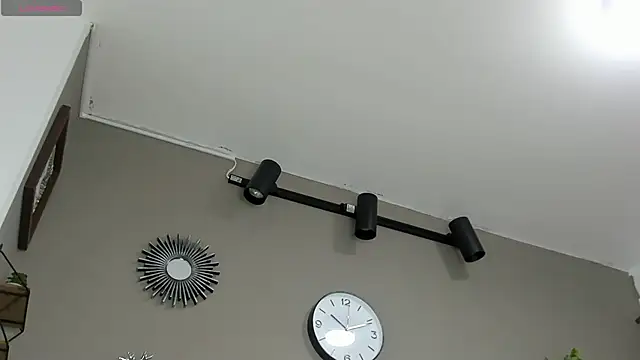 Snapshot of alexandrabootty chatting on February 9, 9:49 pm alexandrabootty online show from February 9, 9:49 pm