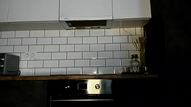 iam Venus online show from March 14, 12:10 pm