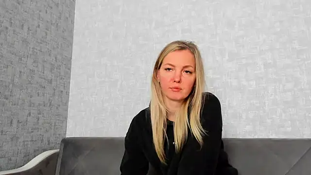 iam Venus online show from April 15, 8:43 am