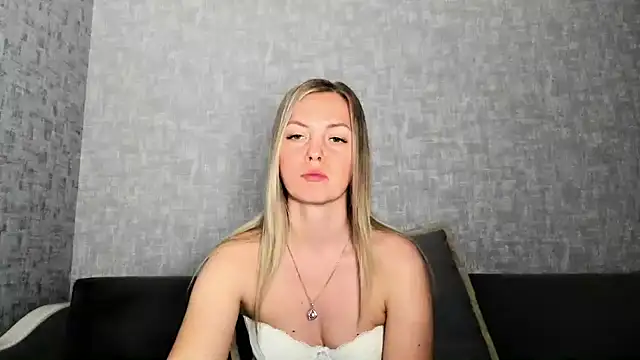 Snapshot of iam_Venus chatting on April 27, 5:00 pm iam Venus online show from April 27, 5:00 pm