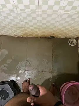 Snapshot of Honeydick7 chatting on December 24, 4:22 am Honeydick7 online show from December 24, 4:22 am