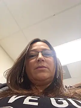 Snapshot of angelbaby1998 chatting on January 18, 8:51 pm angelbaby1998 online show from January 18, 8:51 pm