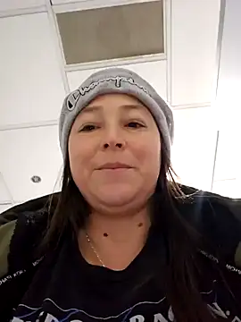 Snapshot of angelbaby1998 chatting on January 19, 9:45 pm angelbaby1998 online show from January 19, 9:45 pm