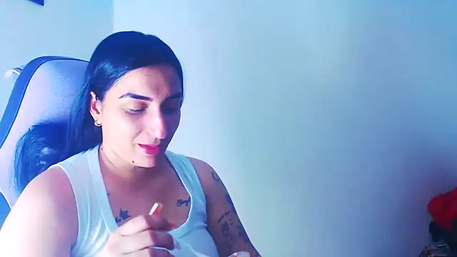 Snapshot of liz_dirty chatting on May 30, 10:40 pm liz dirty online show from May 30, 10:40 pm