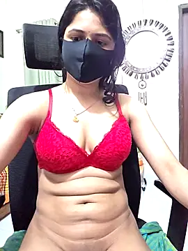 Snapshot of Suvosri chatting on May 4, 6:48 pm Suvosri online show from May 4, 6:48 pm