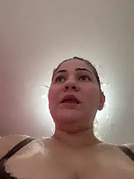 Snapshot of Celestedubois chatting on April 24, 8:44 pm Celestedubois online show from April 24, 8:44 pm