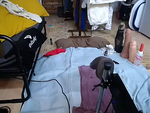 Snapshot of natjuk chatting on November 9, 10:35 am natjuk online show from November 9, 10:35 am