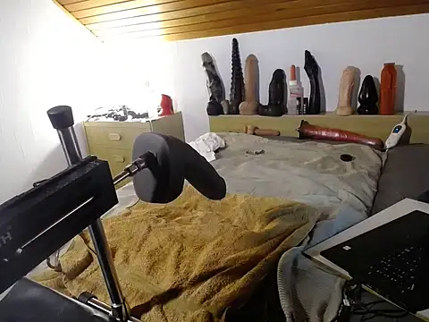 Snapshot of natjuk chatting on February 9, 4:33 pm natjuk online show from February 9, 4:33 pm