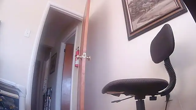 hottottrot691 online show from January 16, 8:13 pm