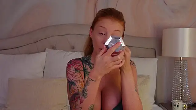 GingerEllis online show from April 13, 3:56 am