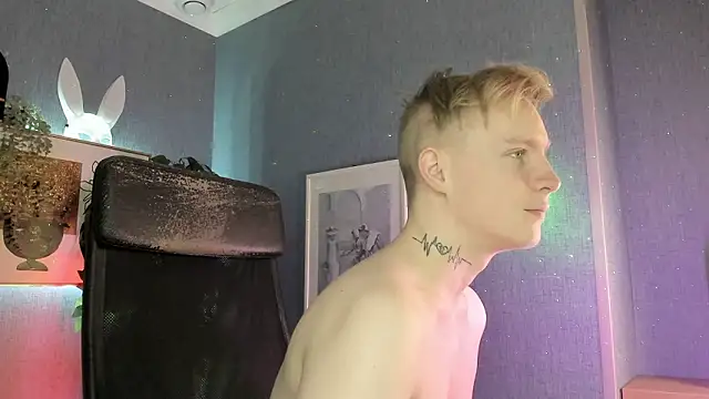 AlexxSweet online show from March 21, 6:07 am